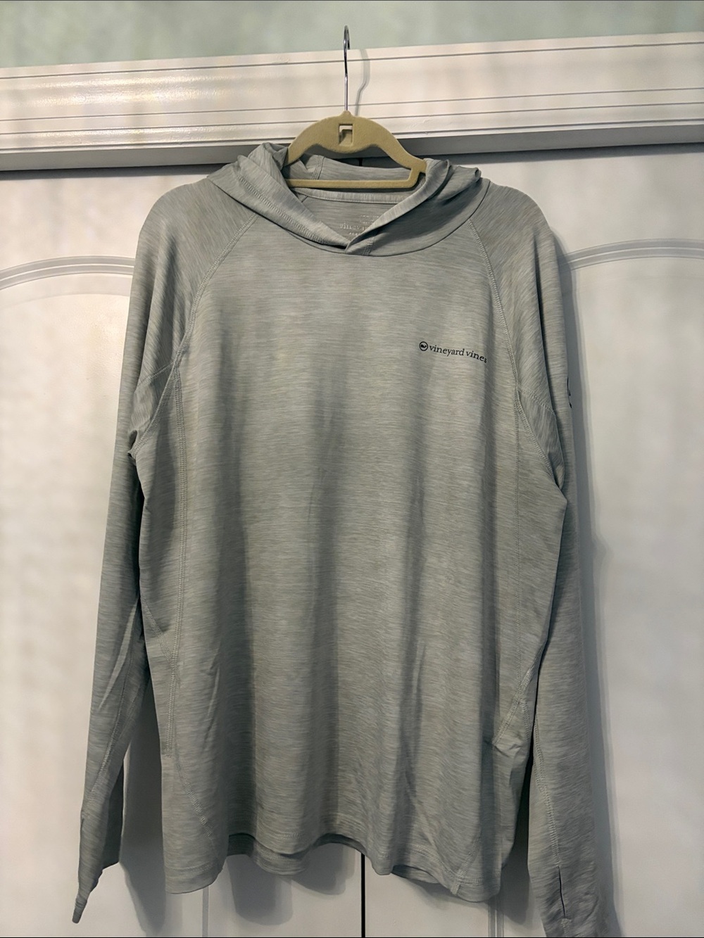 Vineyard Vines Men's Heather Gray Lightweight Hoodie